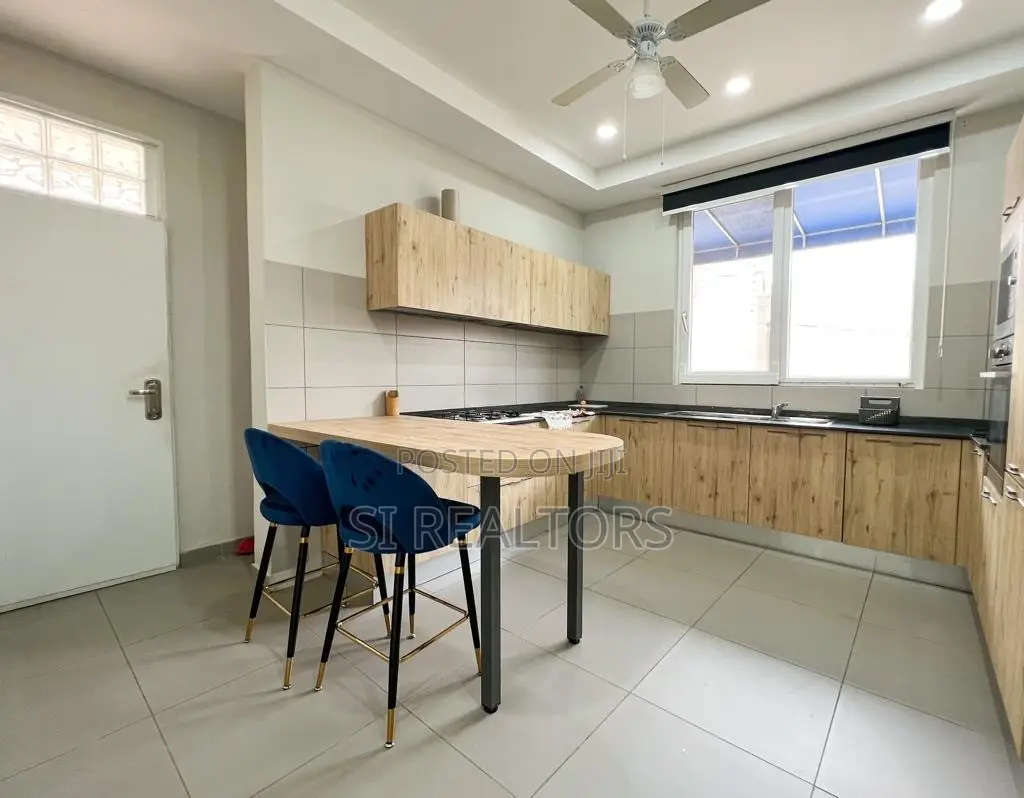 Furnished 4bdrm Townhouse / Terrace in Villa 1, Tseaddo for rent