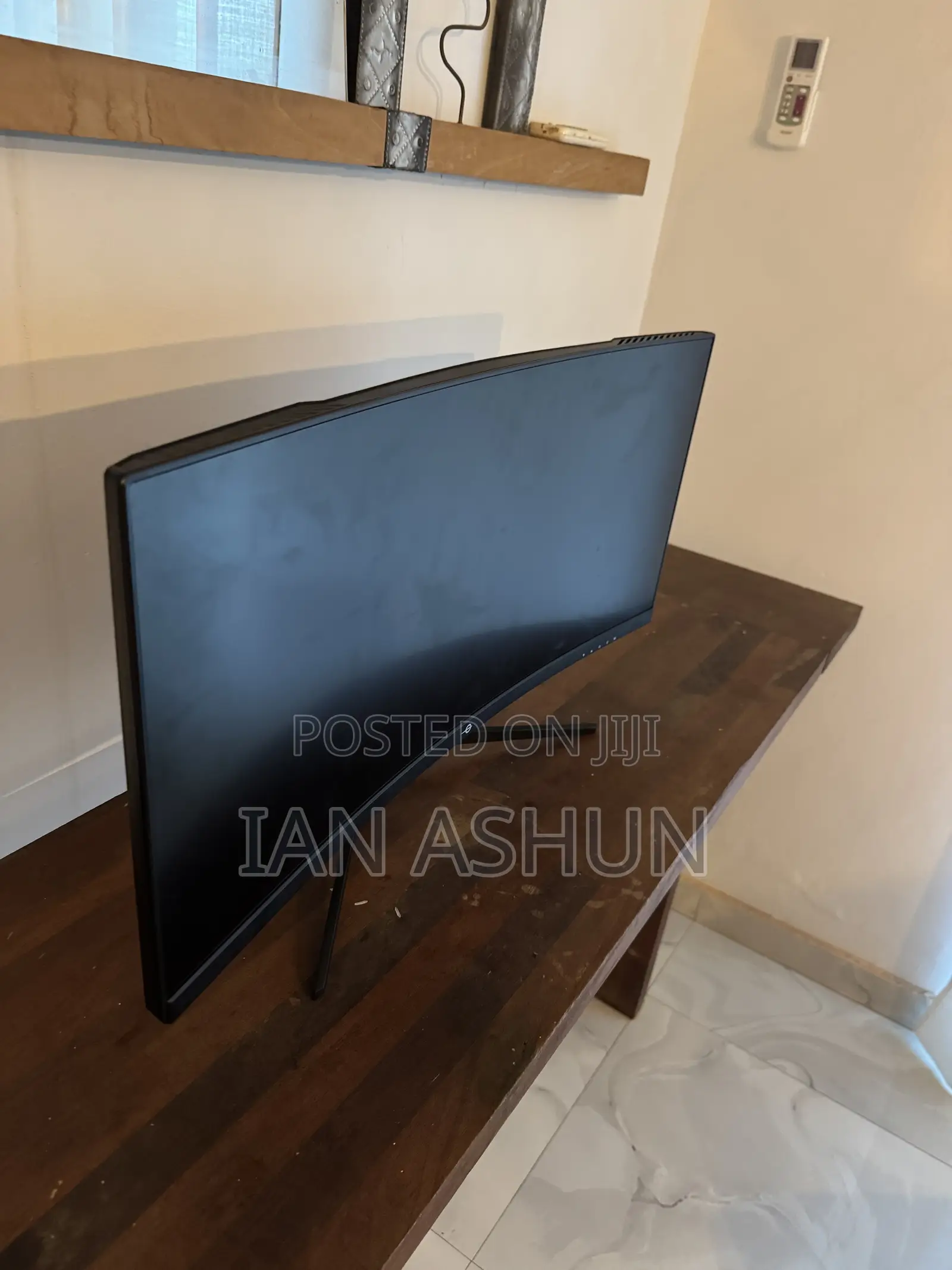 Titan Army Curved Gaming Monitor