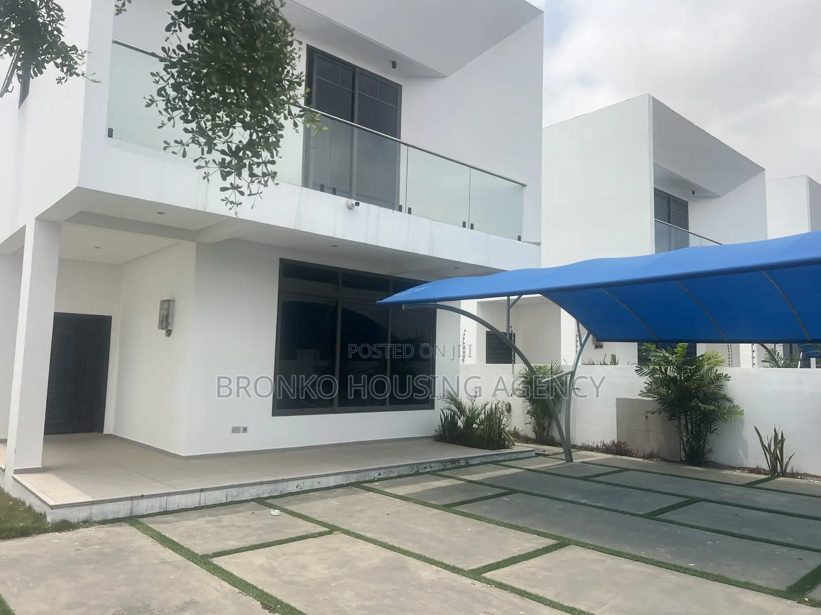 3bdrm House in Bronko Housing, Accra Metropolitan for rent