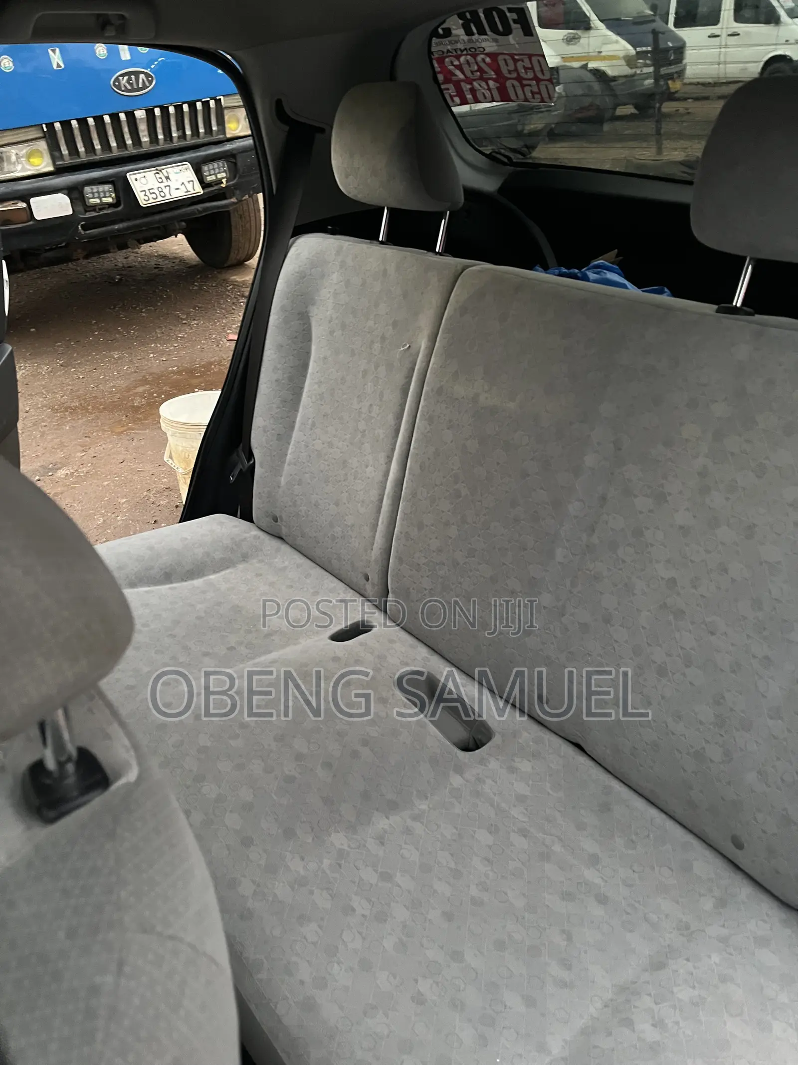 Toyota Vitz 1.3 FWD 5dr 2012 White