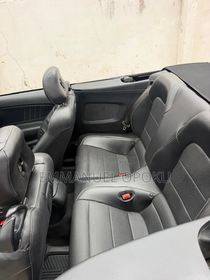 Ford Mustang EcoBoost Premium Convertible 2020 Blue
