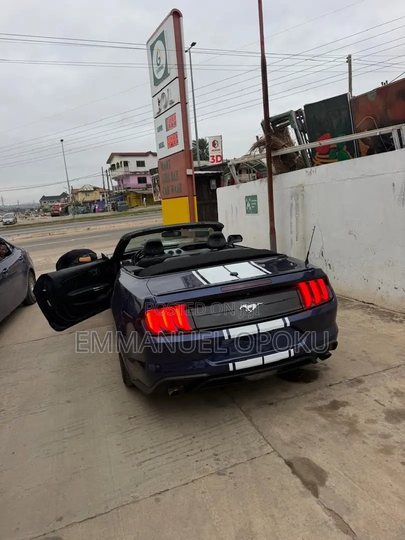 Ford Mustang EcoBoost Premium Convertible 2020 Blue
