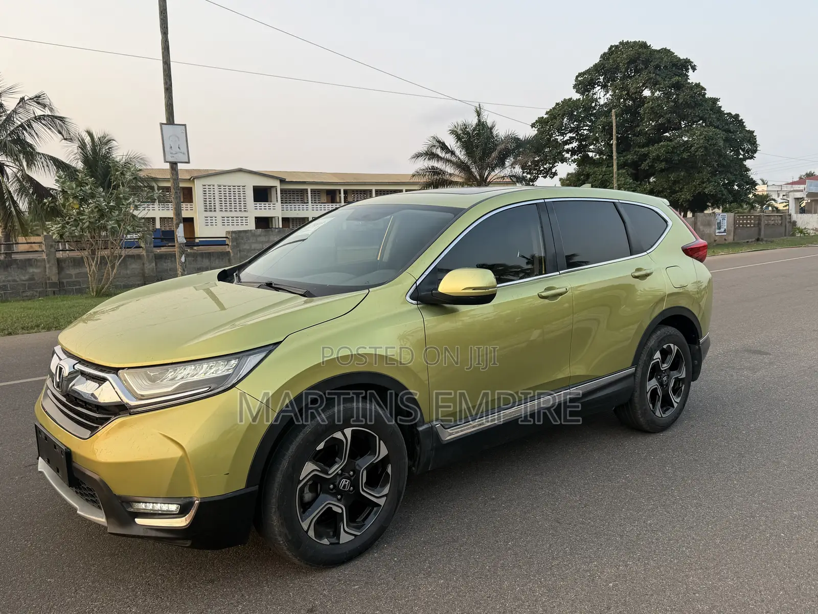 Honda CR-V Touring 4dr SUV AWD (1.5L 4cyl CVT) 2017 Green