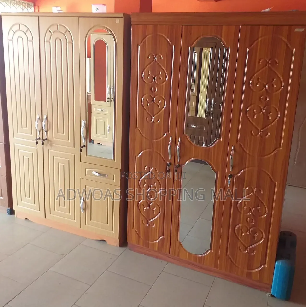 3 Doors Wooden Wardrobe