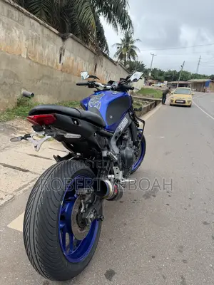 Yamaha 2023 Blue