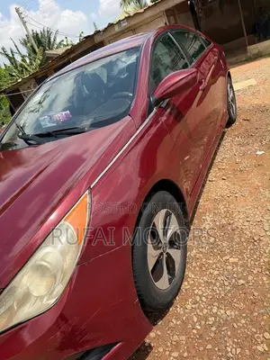 Hyundai Sonata 2013 Red