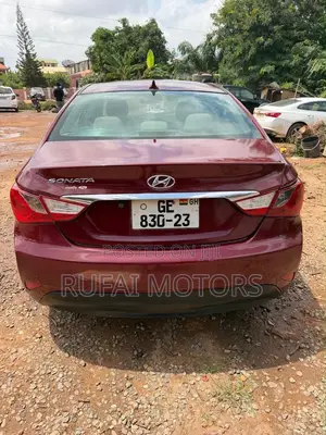 Hyundai Sonata 2013 Red