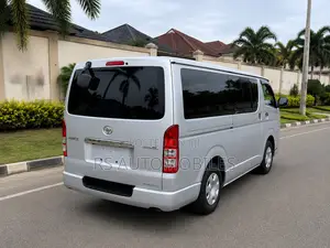 Toyota HiAce 2007 Silver