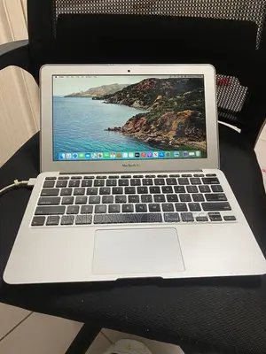 Laptop Apple MacBook Air 4GB Intel Core i5 SSD 128GB