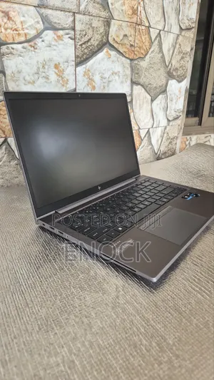 Laptop HP ZBook Firefly G8 8GB Intel Core i5 SSD 512GB