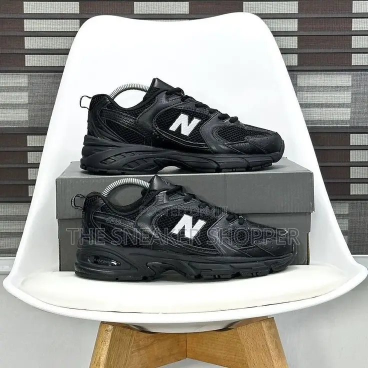 Newbalance 530 All Black in Color