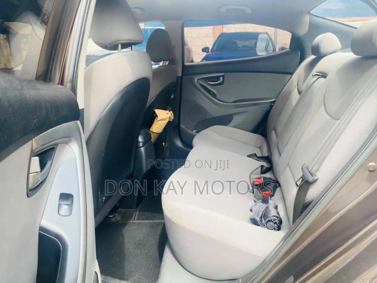 Hyundai Elantra 2016 Brown