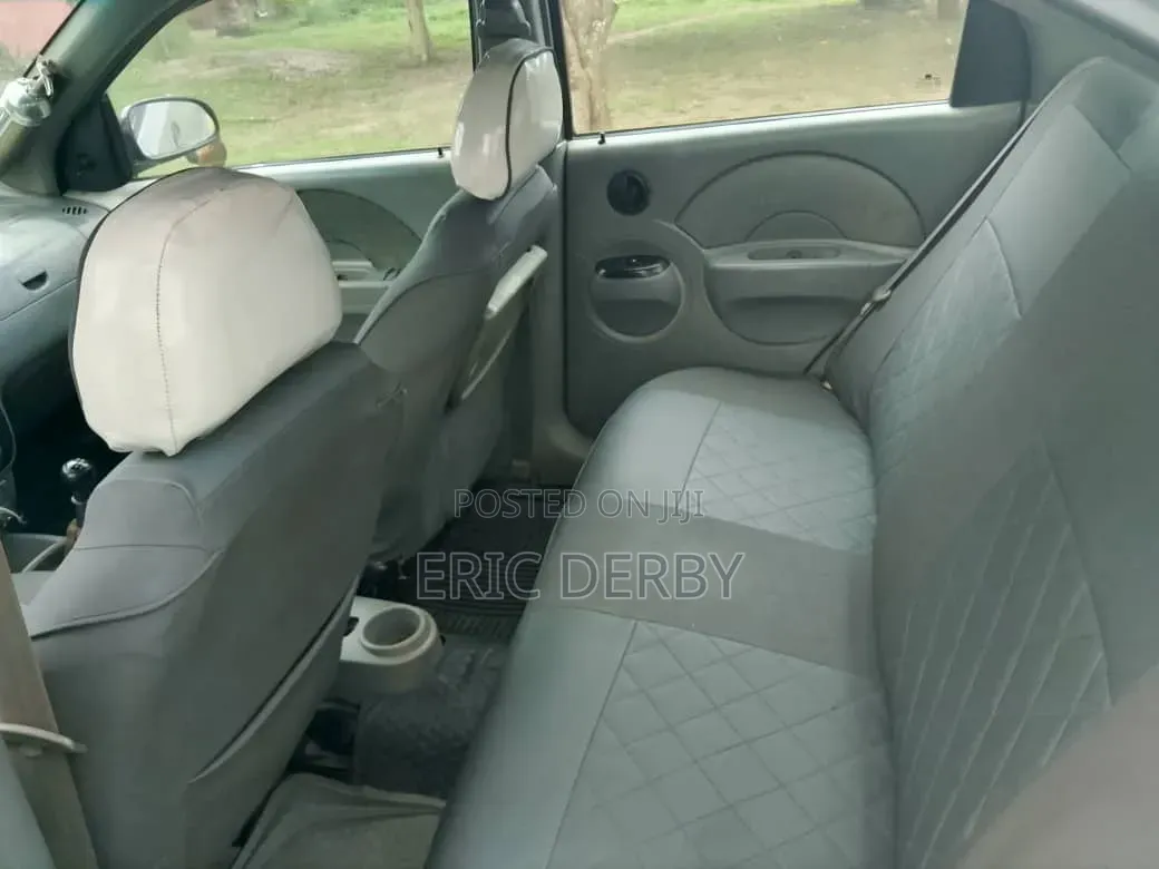 Chevrolet Aveo 2005 Silver