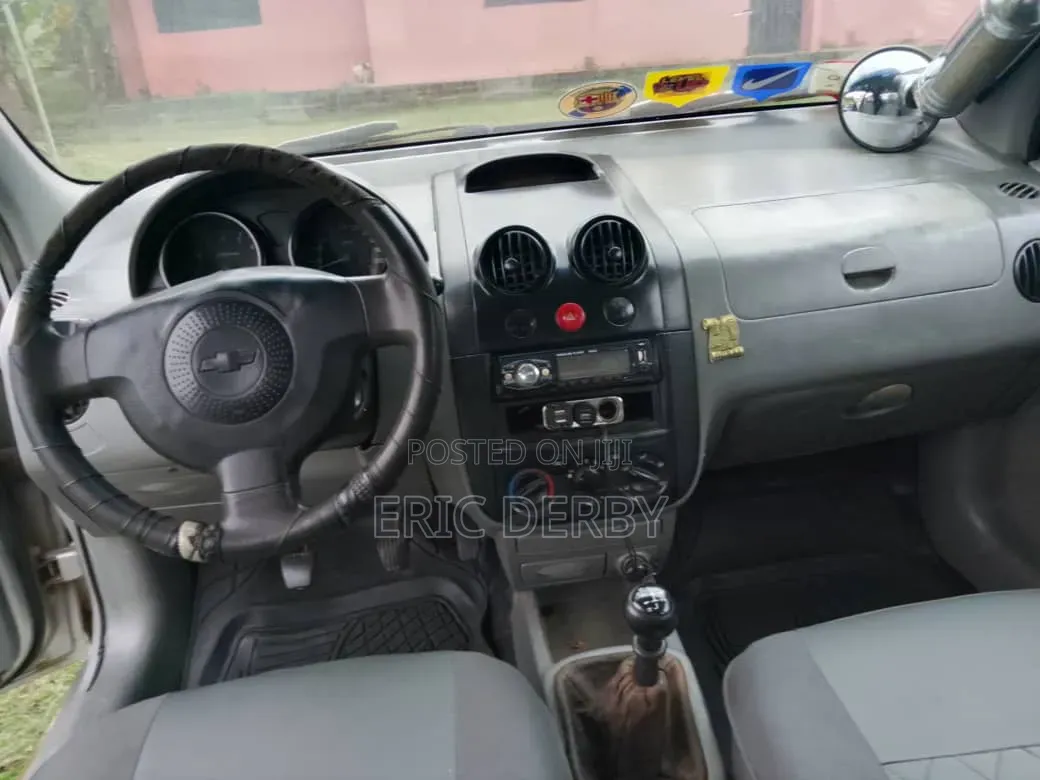 Chevrolet Aveo 2005 Silver