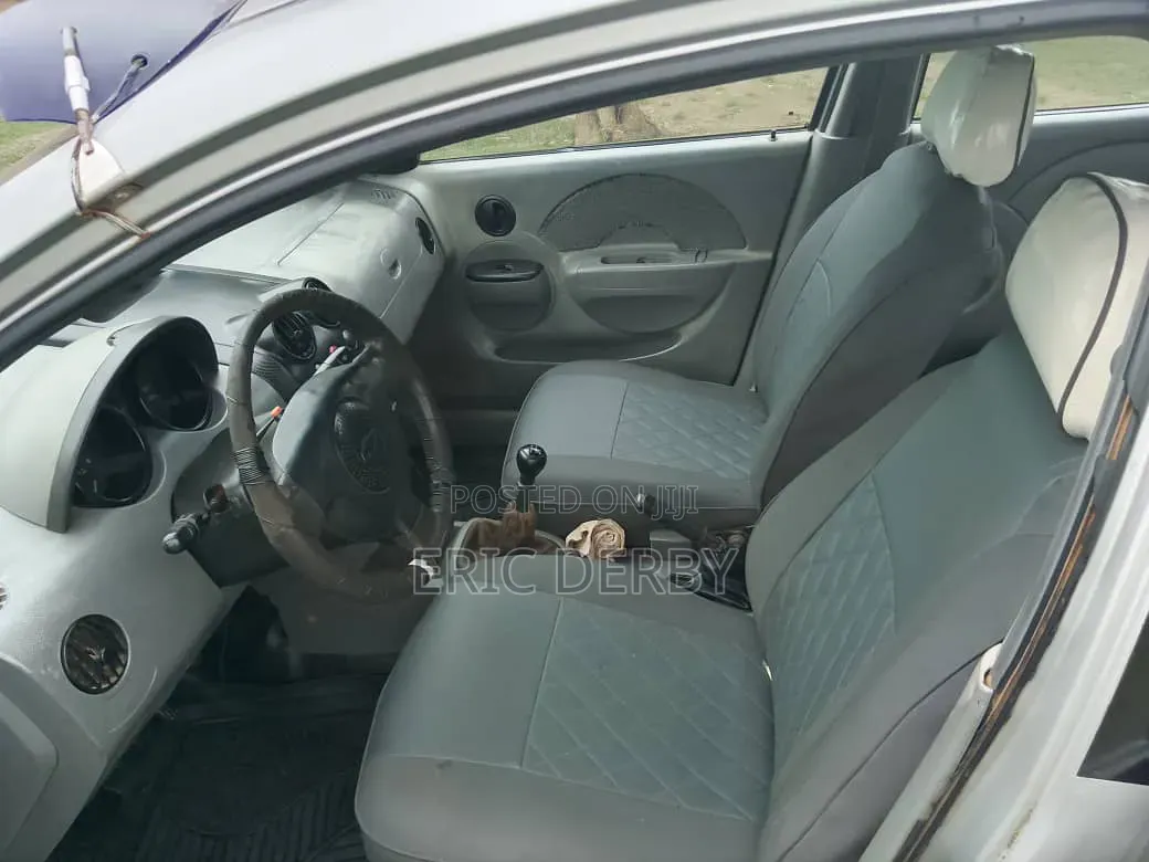 Chevrolet Aveo 2005 Silver