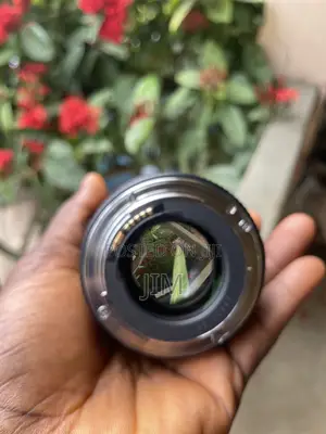 99% New Canon 85mm F 1.8