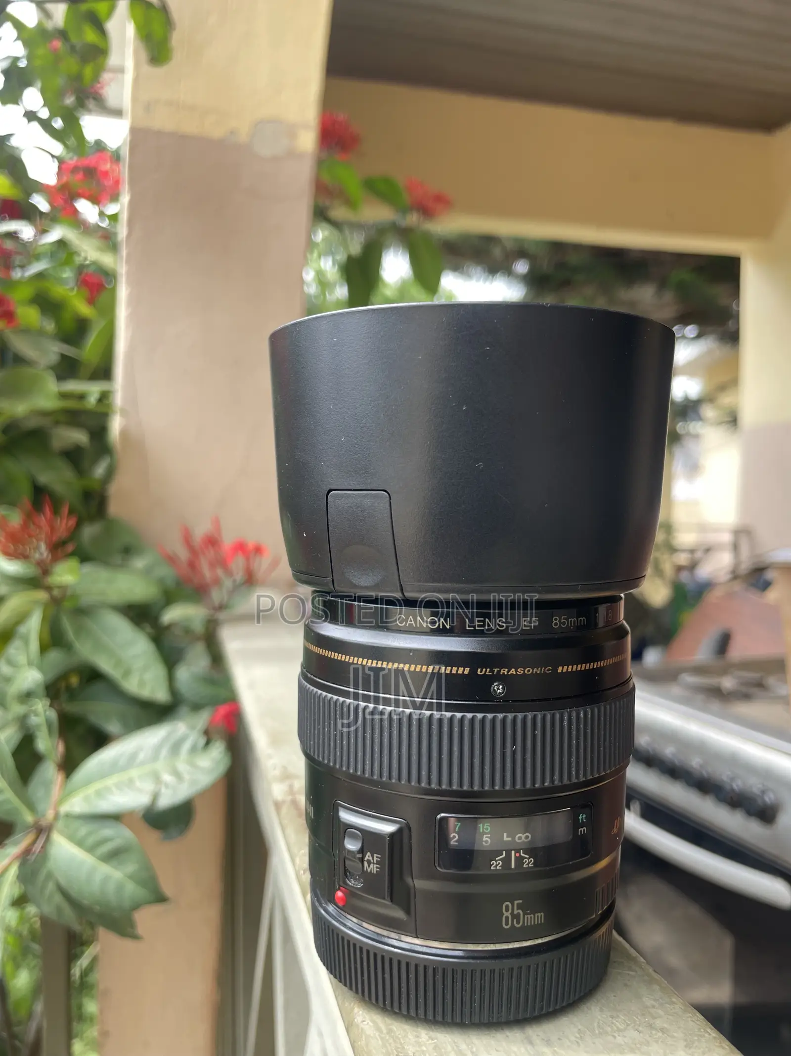 99% New Canon 85mm F 1.8