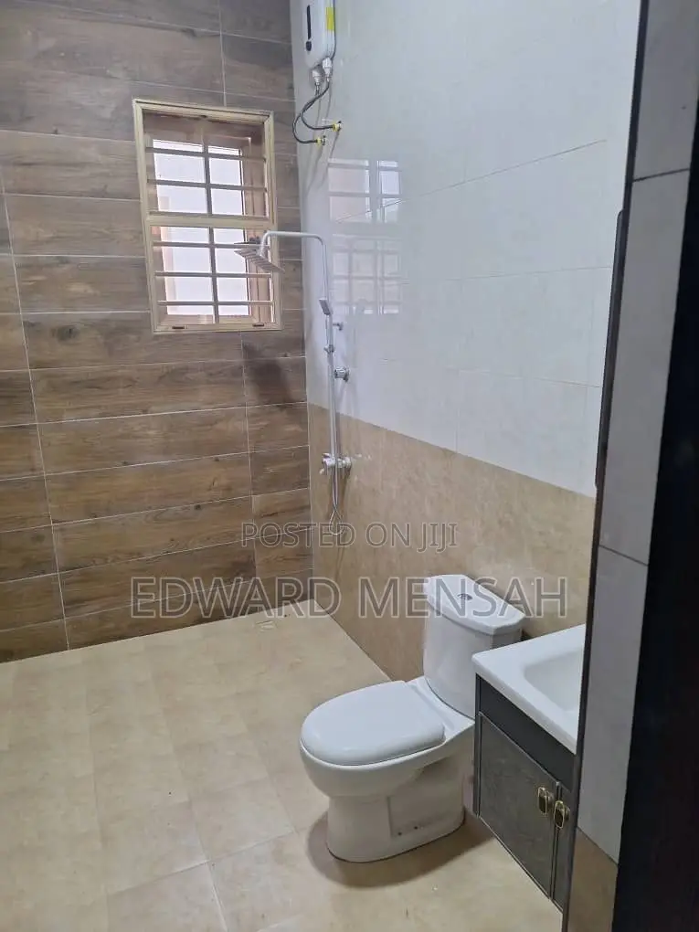 3bdrm Bungalow in Bn Homes, Oyarifa for sale