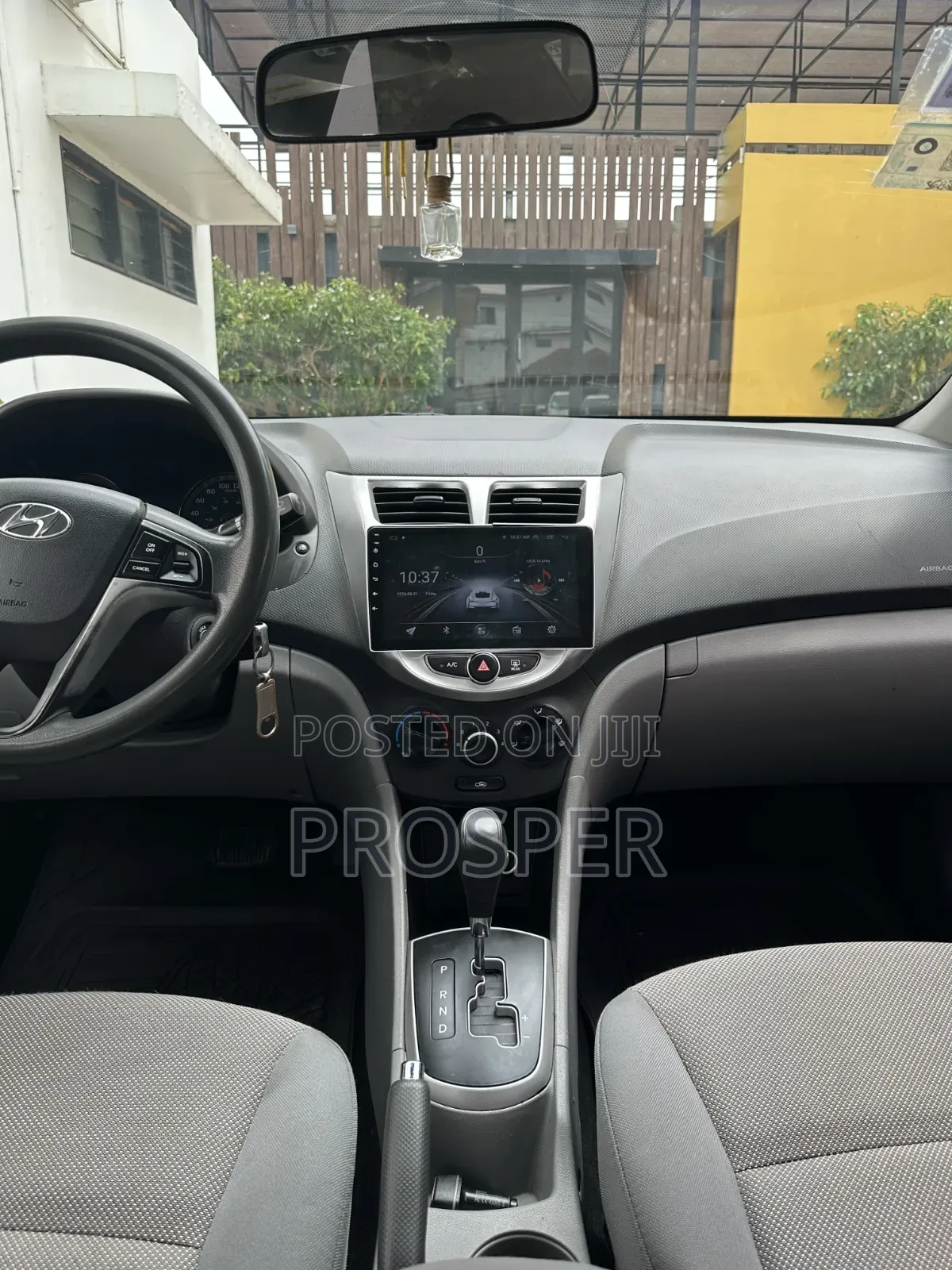 Hyundai Accent SE 2013 Gray