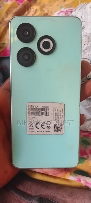 Infinix Smart 8 64 GB Green