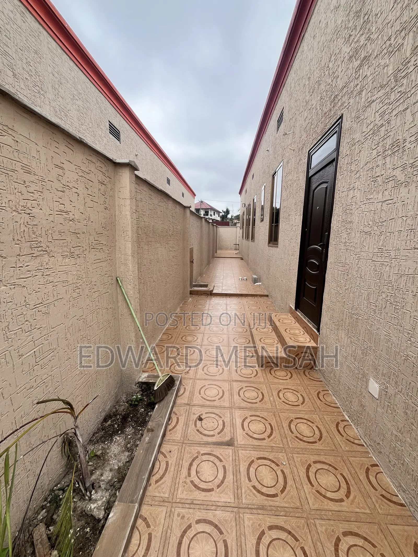 3bdrm Bungalow in Bn Homes, Oyarifa for sale