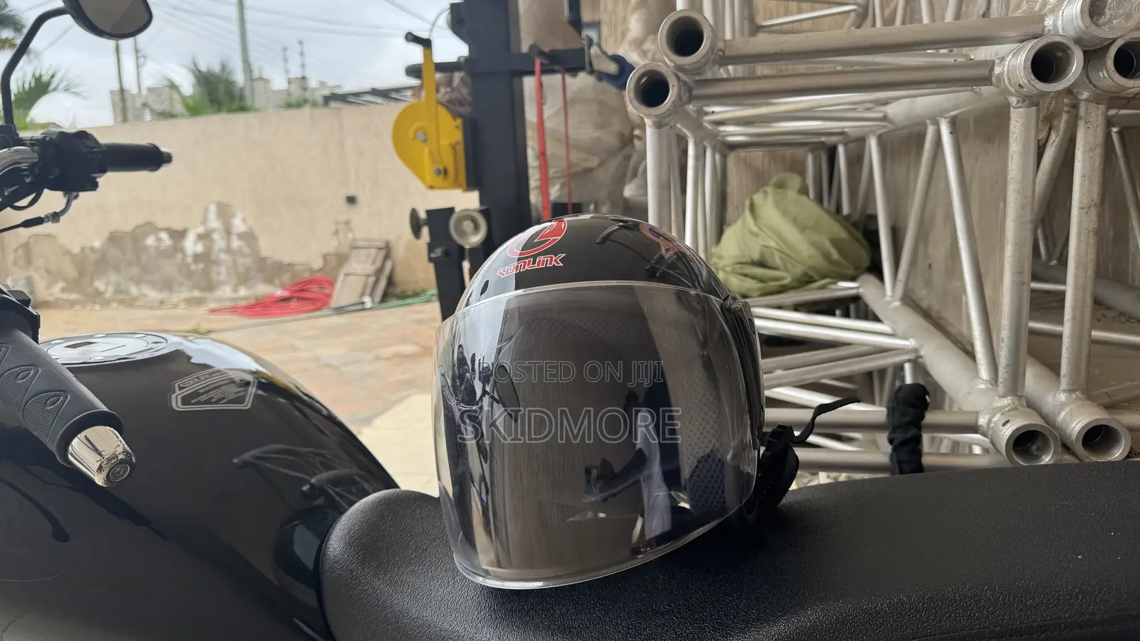 Sonlink Scooter/Motorcycle Helmet