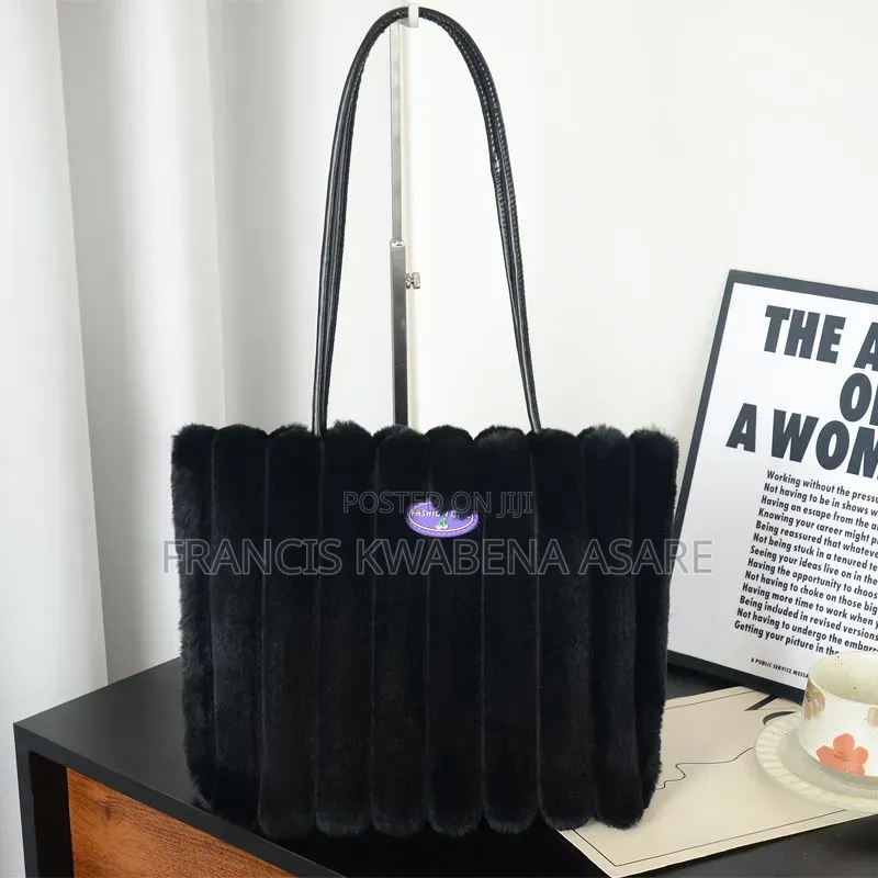 Ladies Tote Bag Fluffy