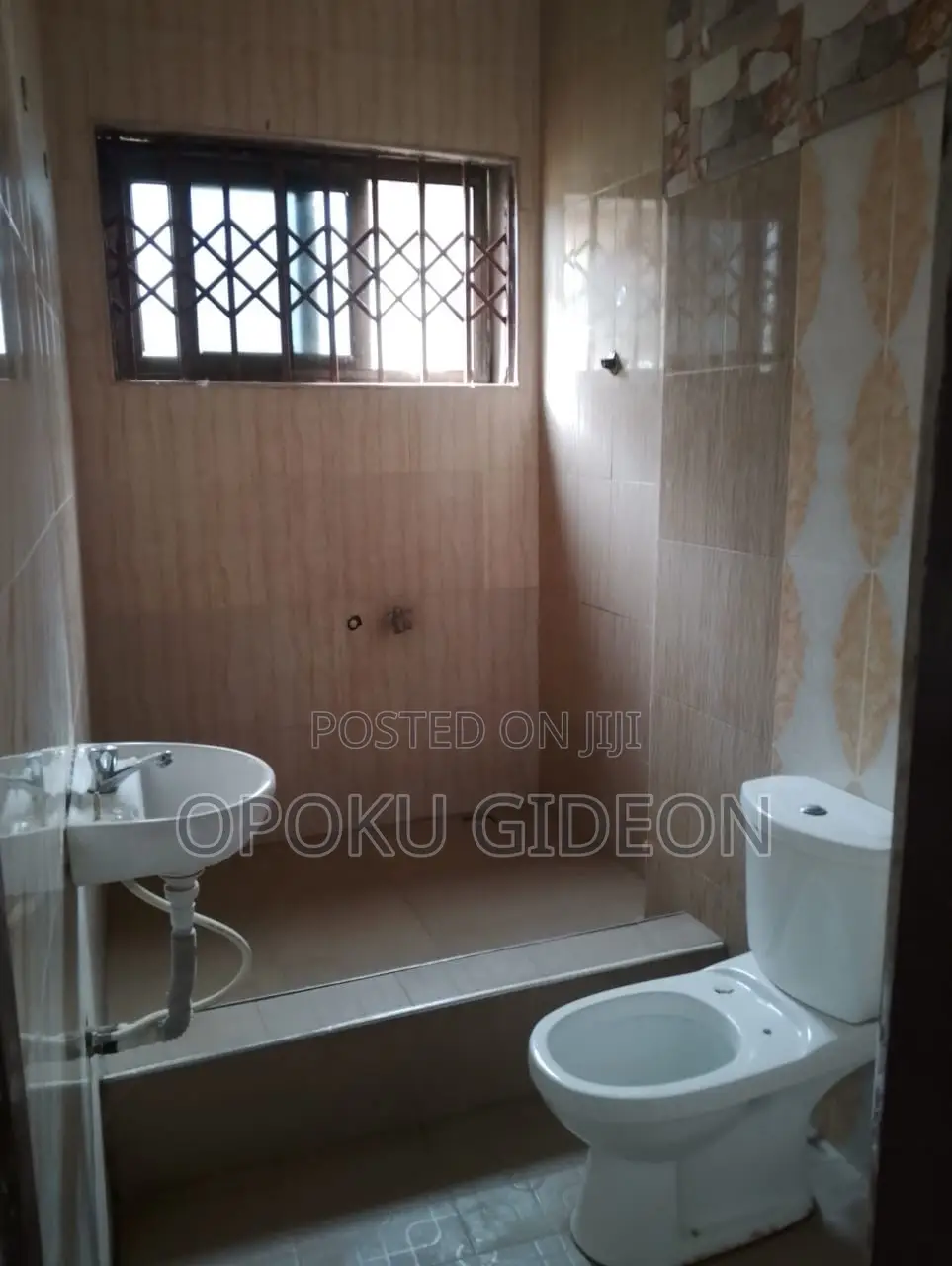 1bdrm Room & Parlour in Canada, Olebu for rent