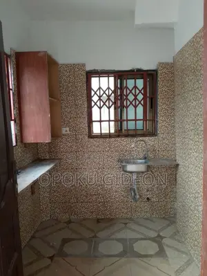 1bdrm Room & Parlour in Canada, Olebu for rent