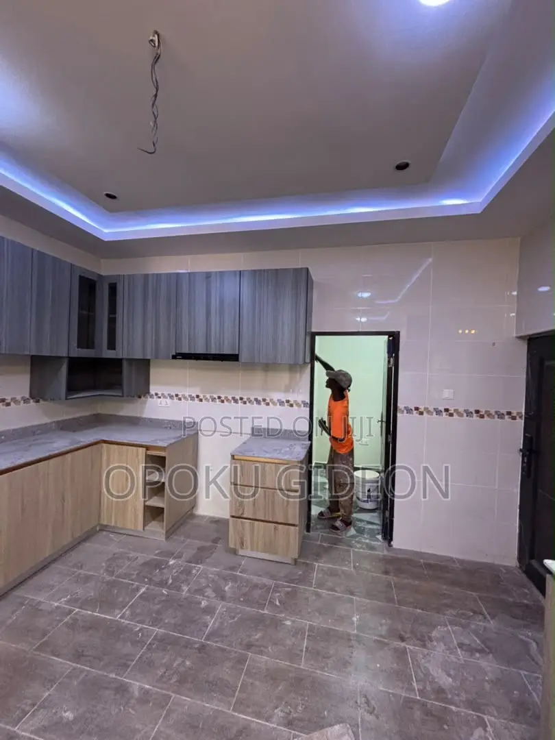 3bdrm House in Gbawe, Zero for sale
