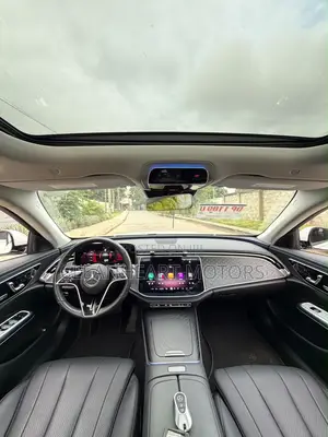 New Mercedes-Benz E350 2025 White