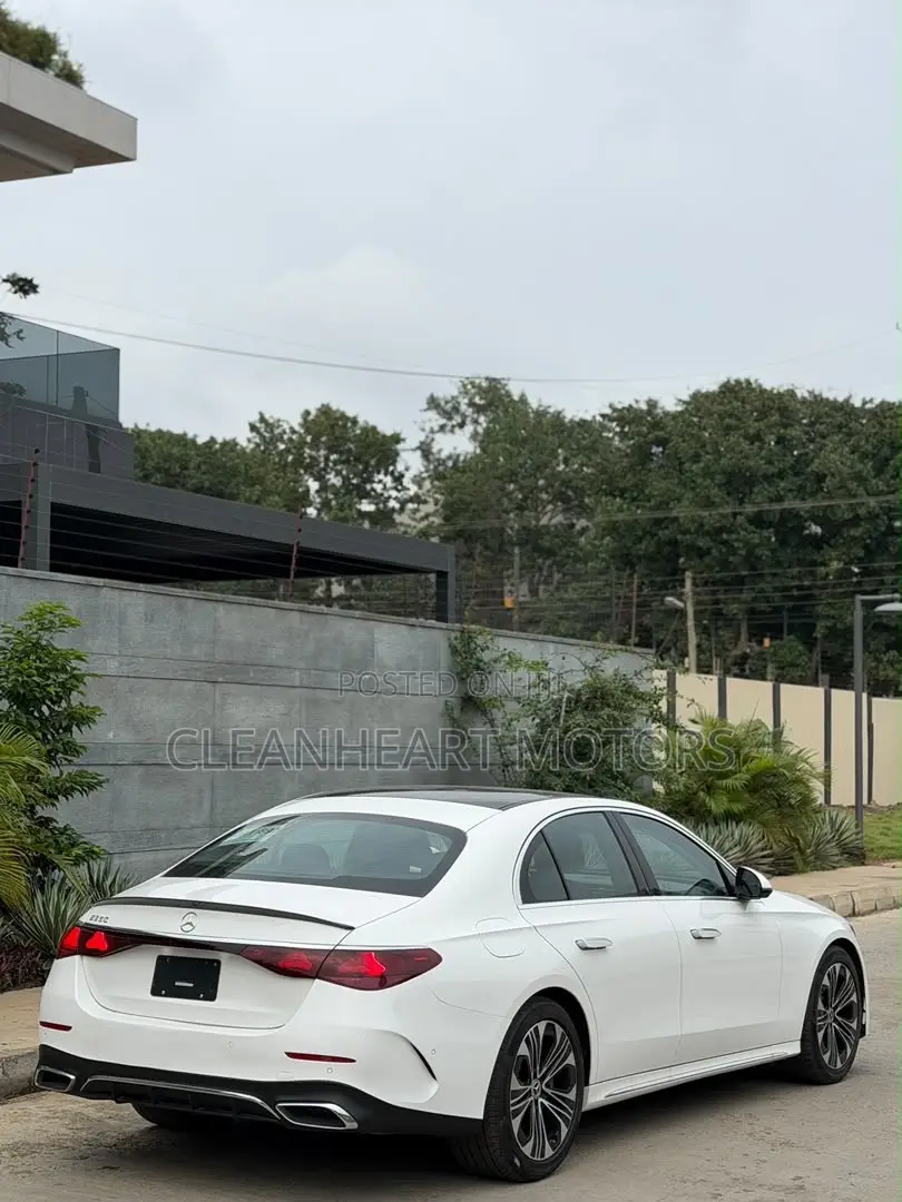 New Mercedes-Benz E350 2025 White