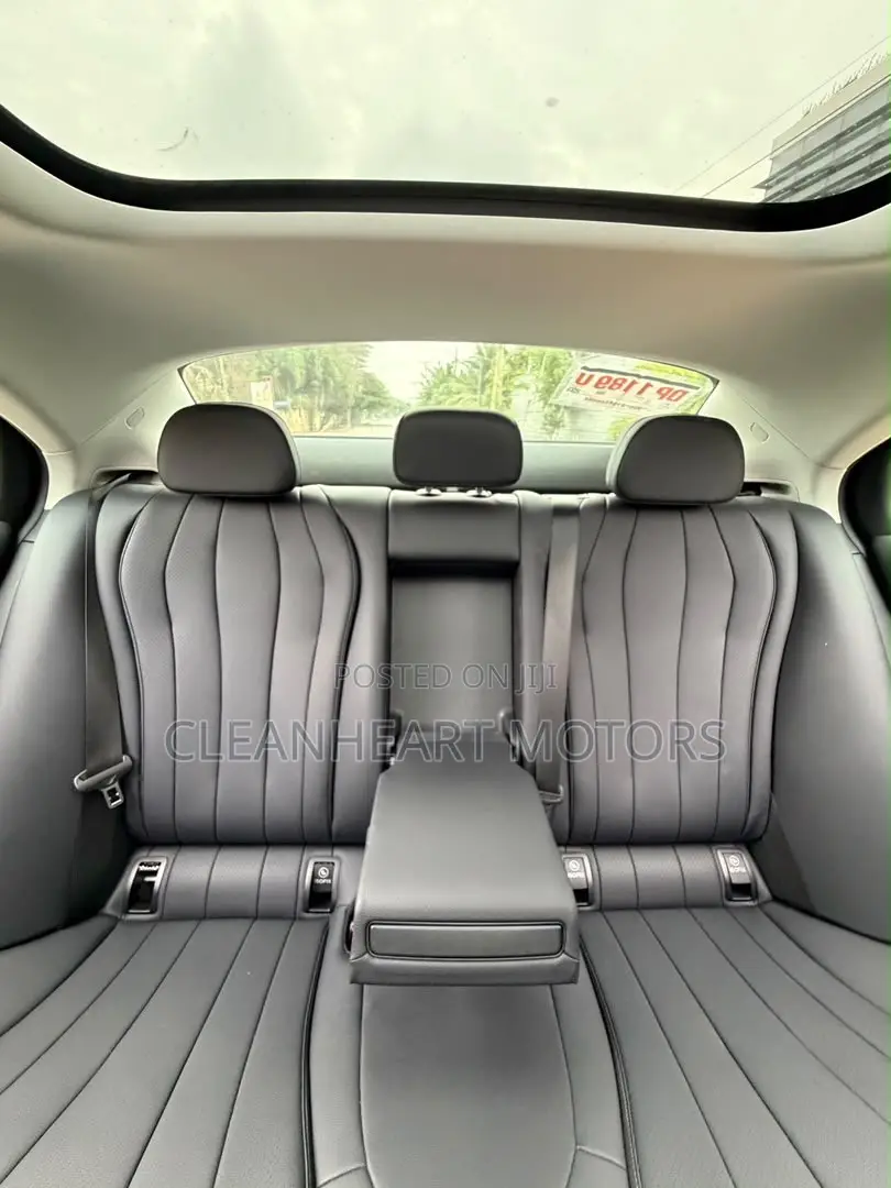 New Mercedes-Benz E350 2025 White