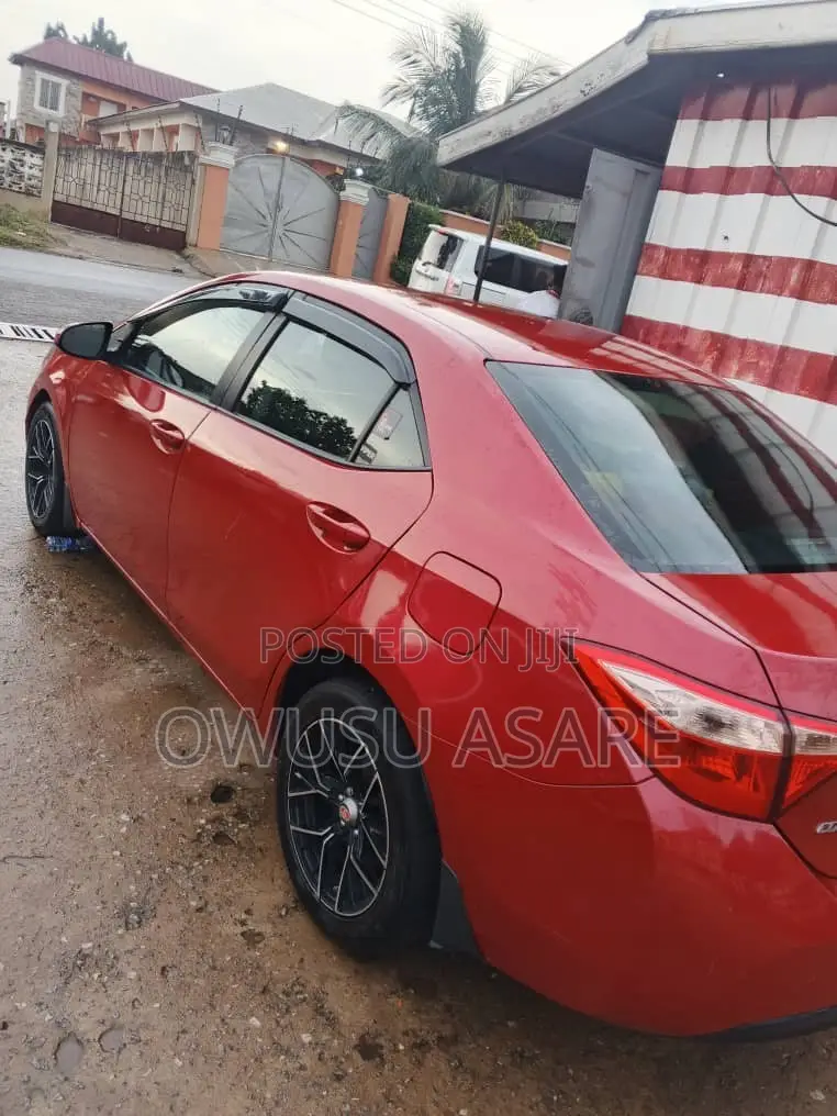 Toyota Corolla LE 4dr Sedan (1.8L 4cyl CVT) 2017 Red