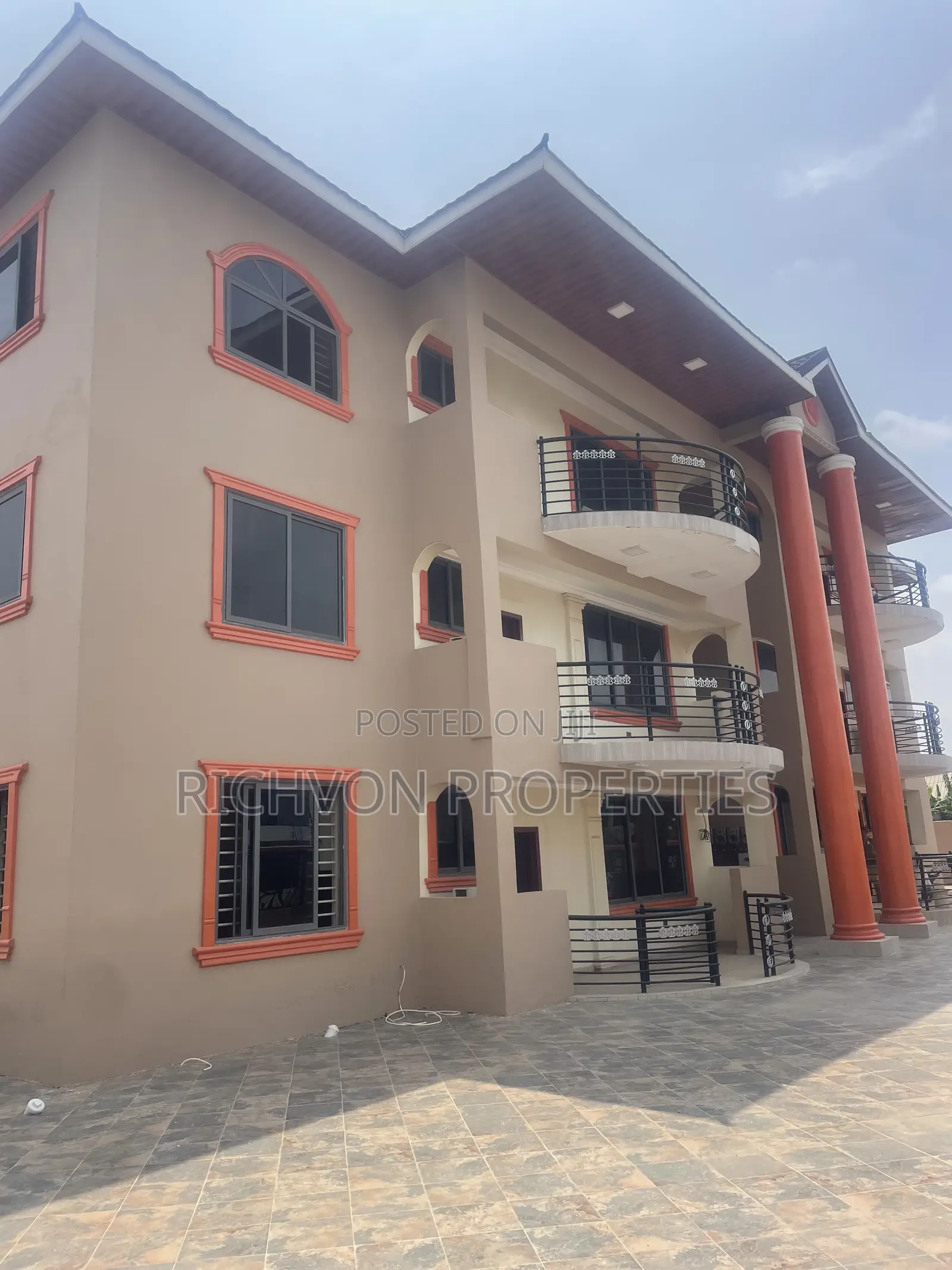2bdrm Apartment in Richvon Properties, Sakumono for rent