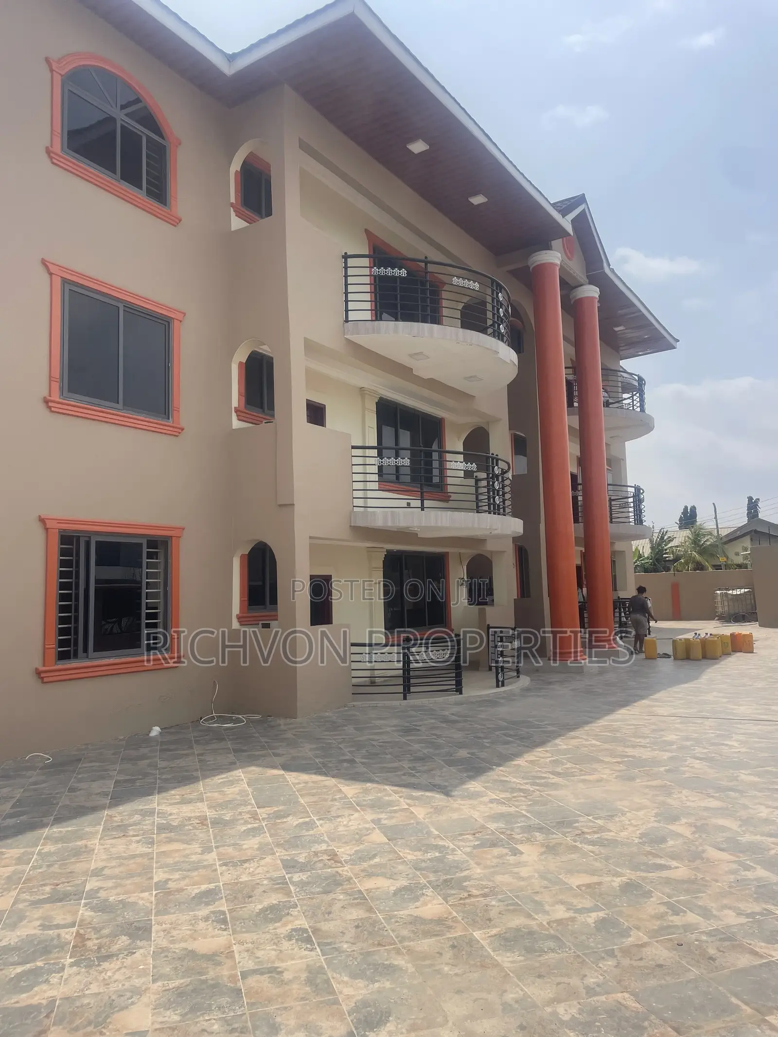 2bdrm Apartment in Richvon Properties, Sakumono for rent