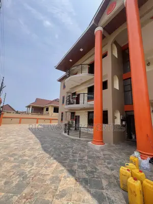 2bdrm Apartment in Richvon Properties, Sakumono for rent