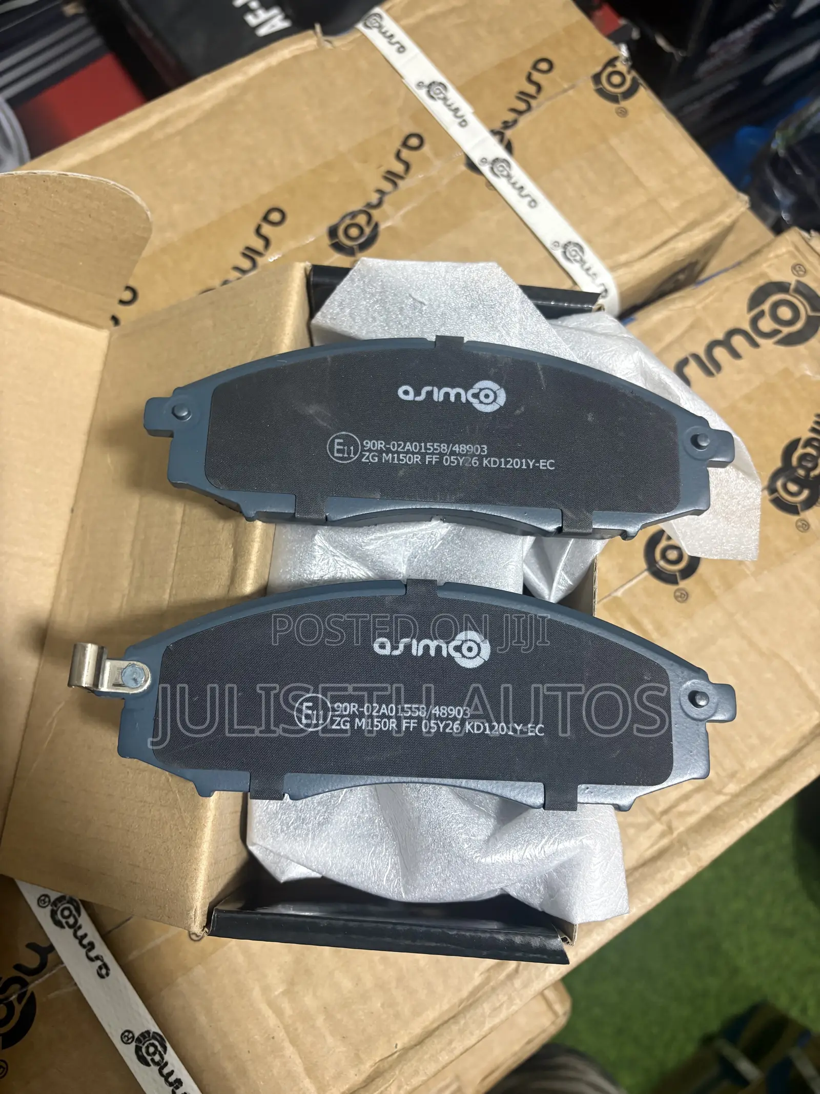Nissan Frontier, Pathfinder, Hardbody, NP300 Pickup Front Brake Pads