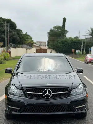 Mercedes-Benz C300 Sport 4Matic Sedan AWD (3.5L 6cyl 7A) 2014 Black