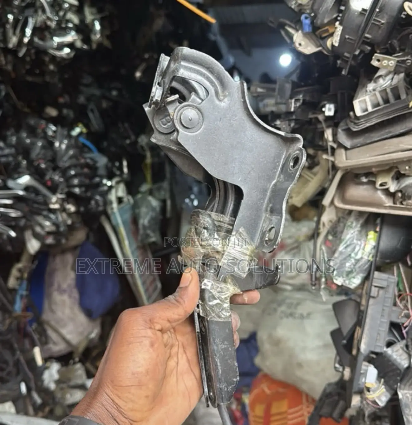 RX350 2016 -2022 Bonnet Hinge