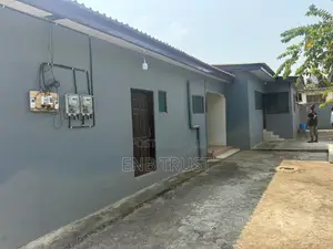 2bdrm Apartment in Onyinase, Last Stop for rent
