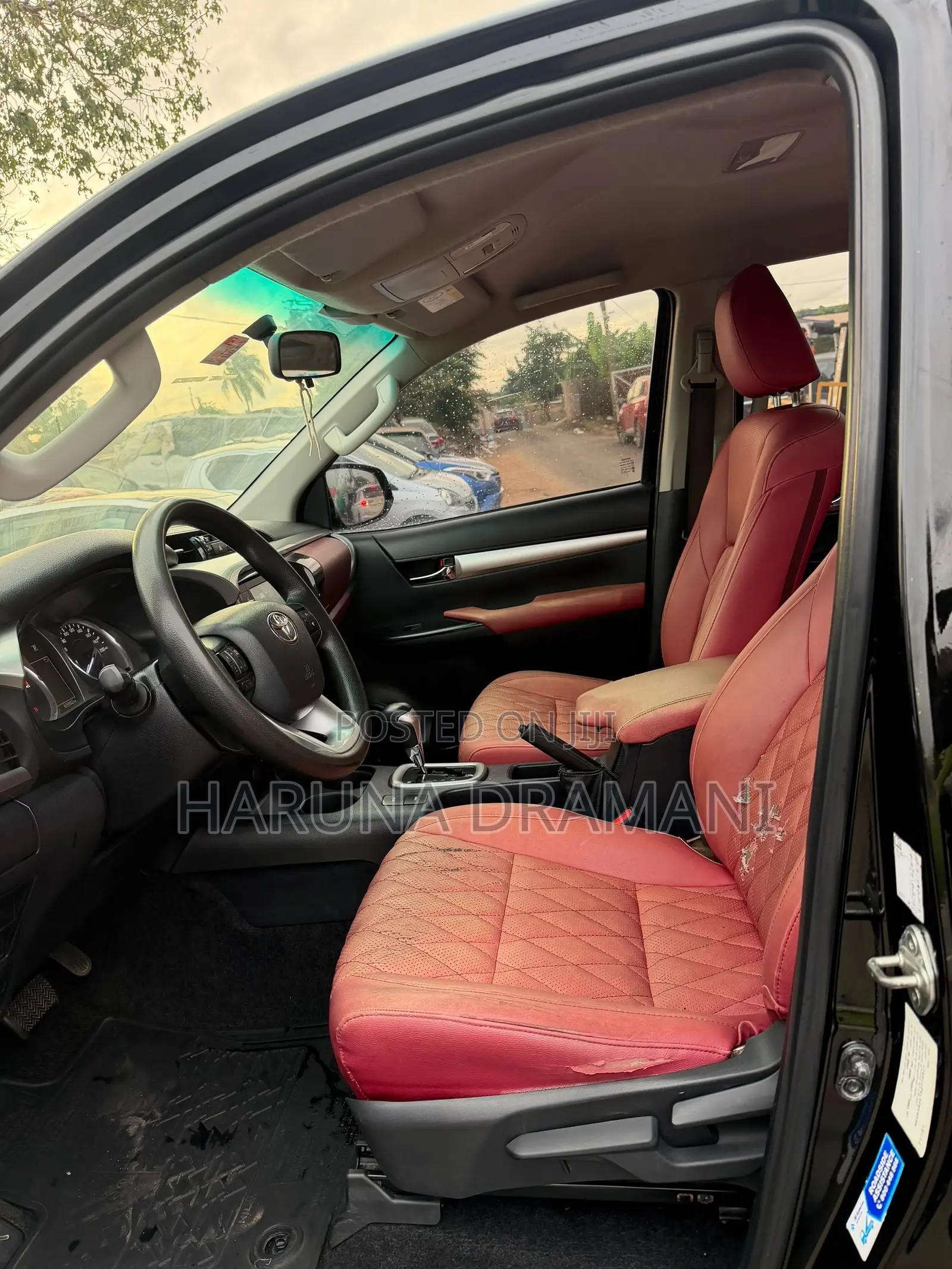 Toyota Hilux 2023 Black