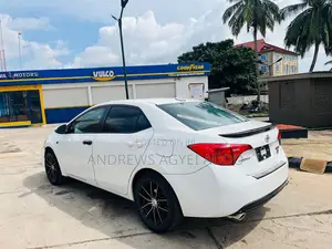 Toyota Corolla 2017 White