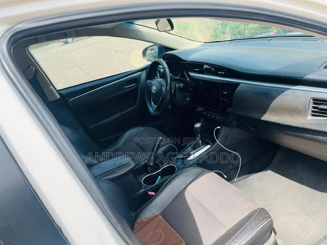 Toyota Corolla 2017 White