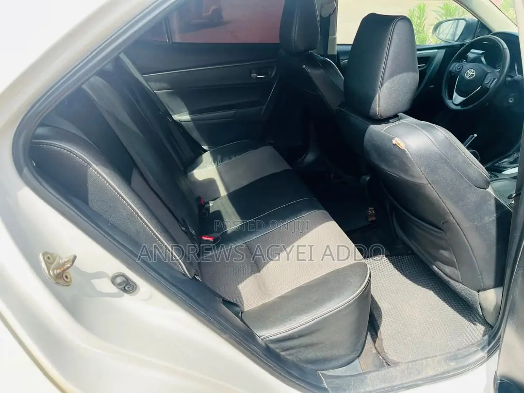 Toyota Corolla 2017 White