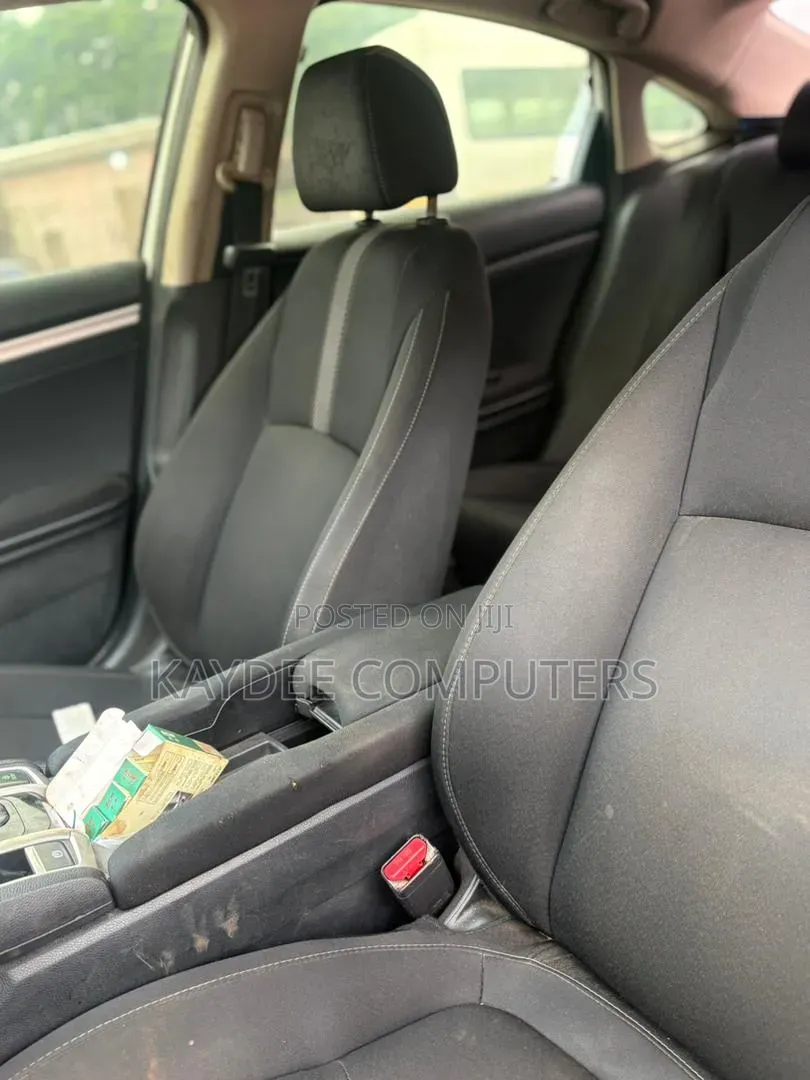 Honda Civic 2016 Off white
