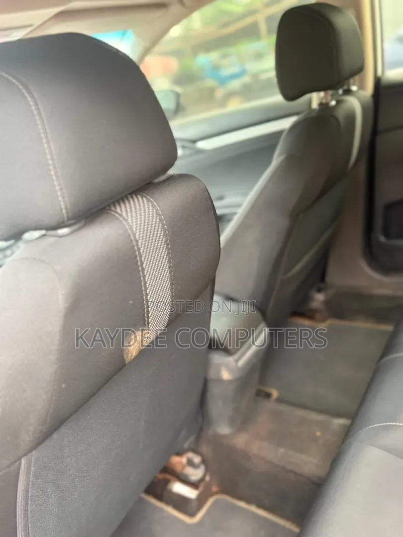 Honda Civic 2016 Off white