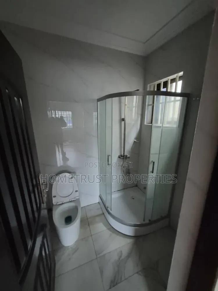 3bdrm House in Pokuase Festus for rent