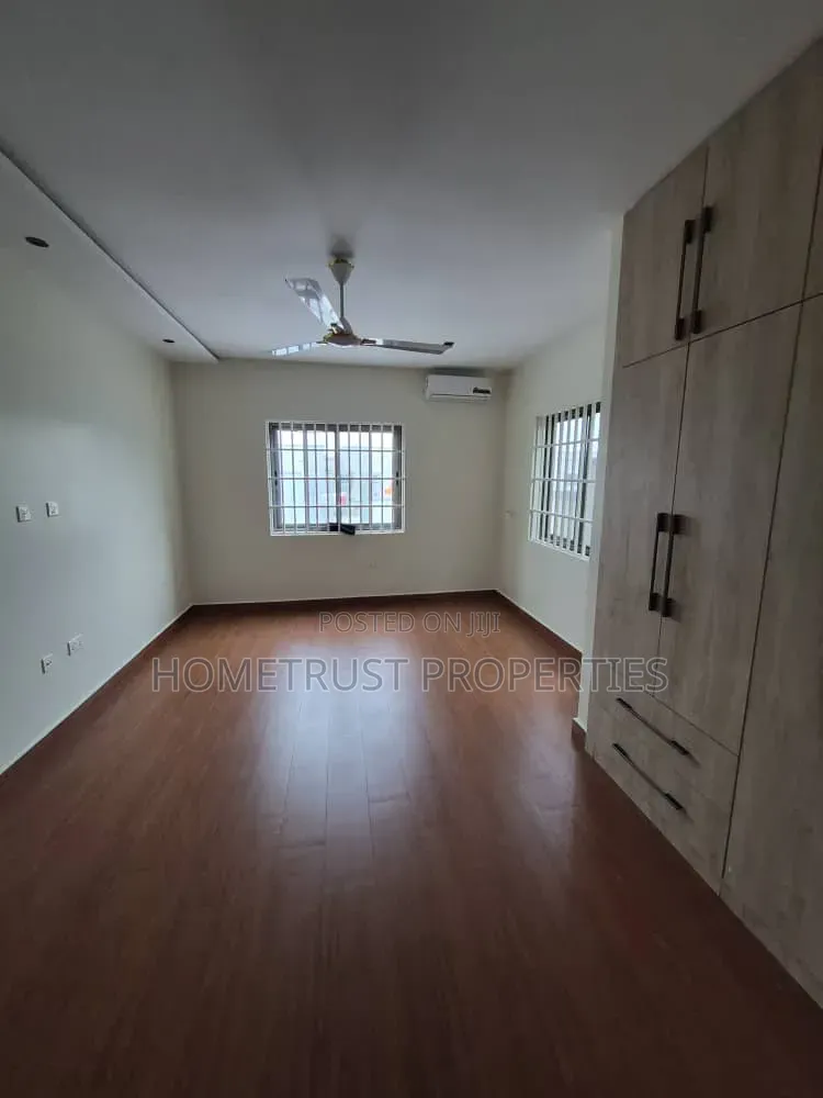 3bdrm House in Pokuase Festus for rent