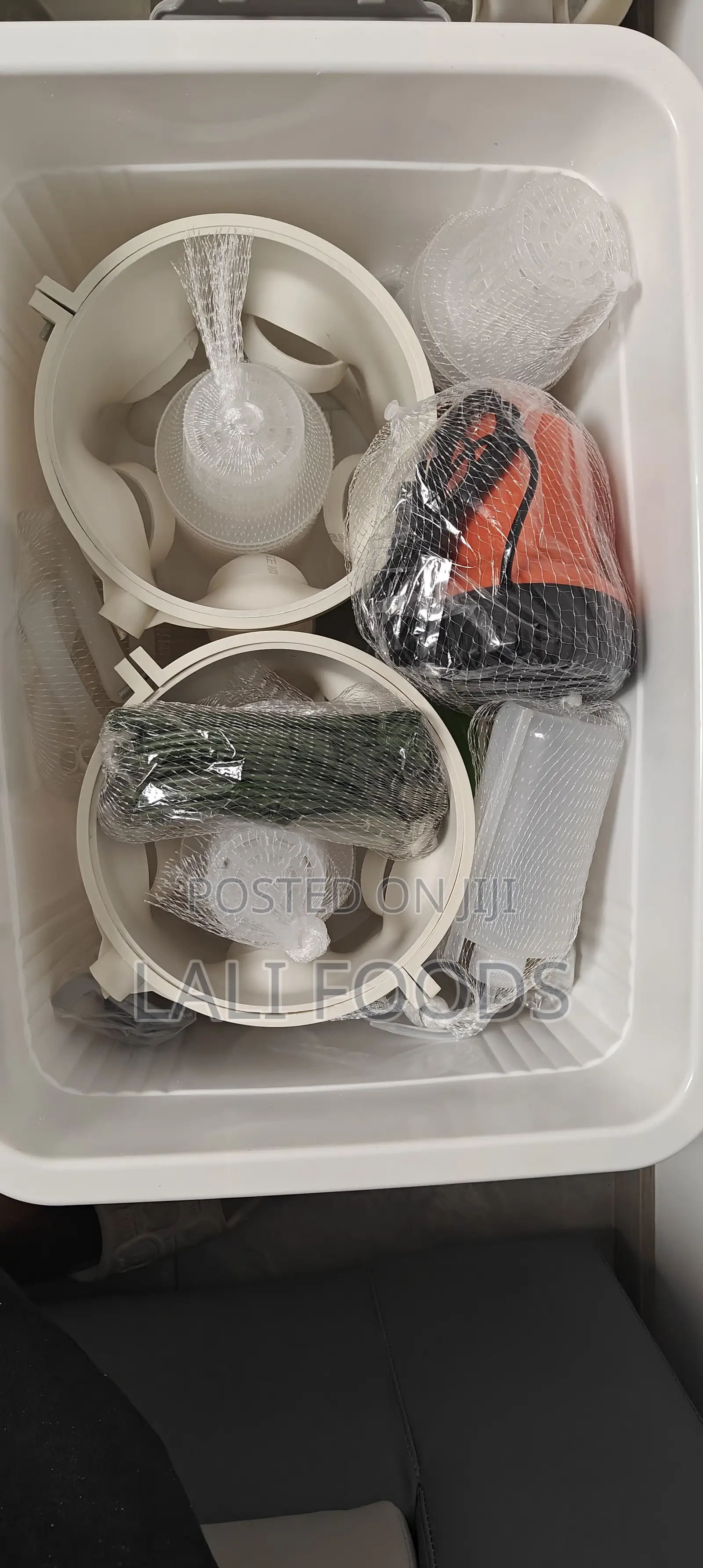 All-in-One Hydroponic Towers for Vertical Farming - 16 Pot Model